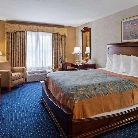 Best Western Plus Mentor-Cleveland Northeast Exterior foto